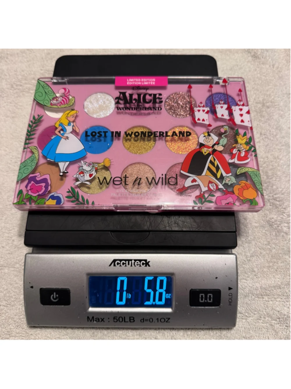 Wet n Wild Disney Alice in Wonderland Lost In Wonderland Eye Face Palette LE